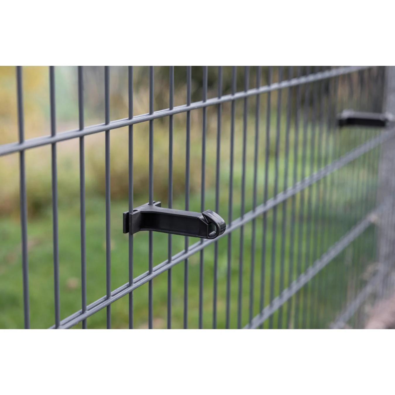 NEXON electric fence insulator with panel mount