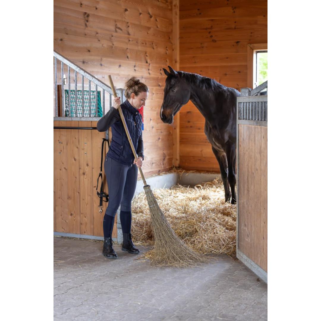 Bamboo broom 110 cm – light and durable