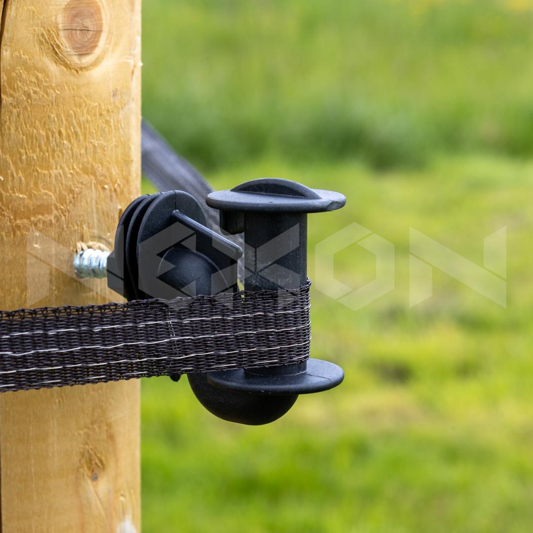 Izolator de colț pentru bandă gard electric