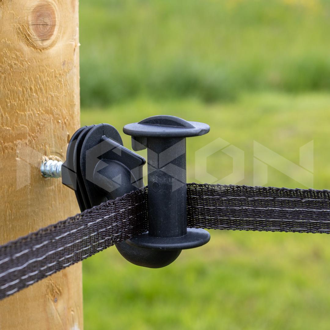 Izolator de colț pentru bandă gard electric