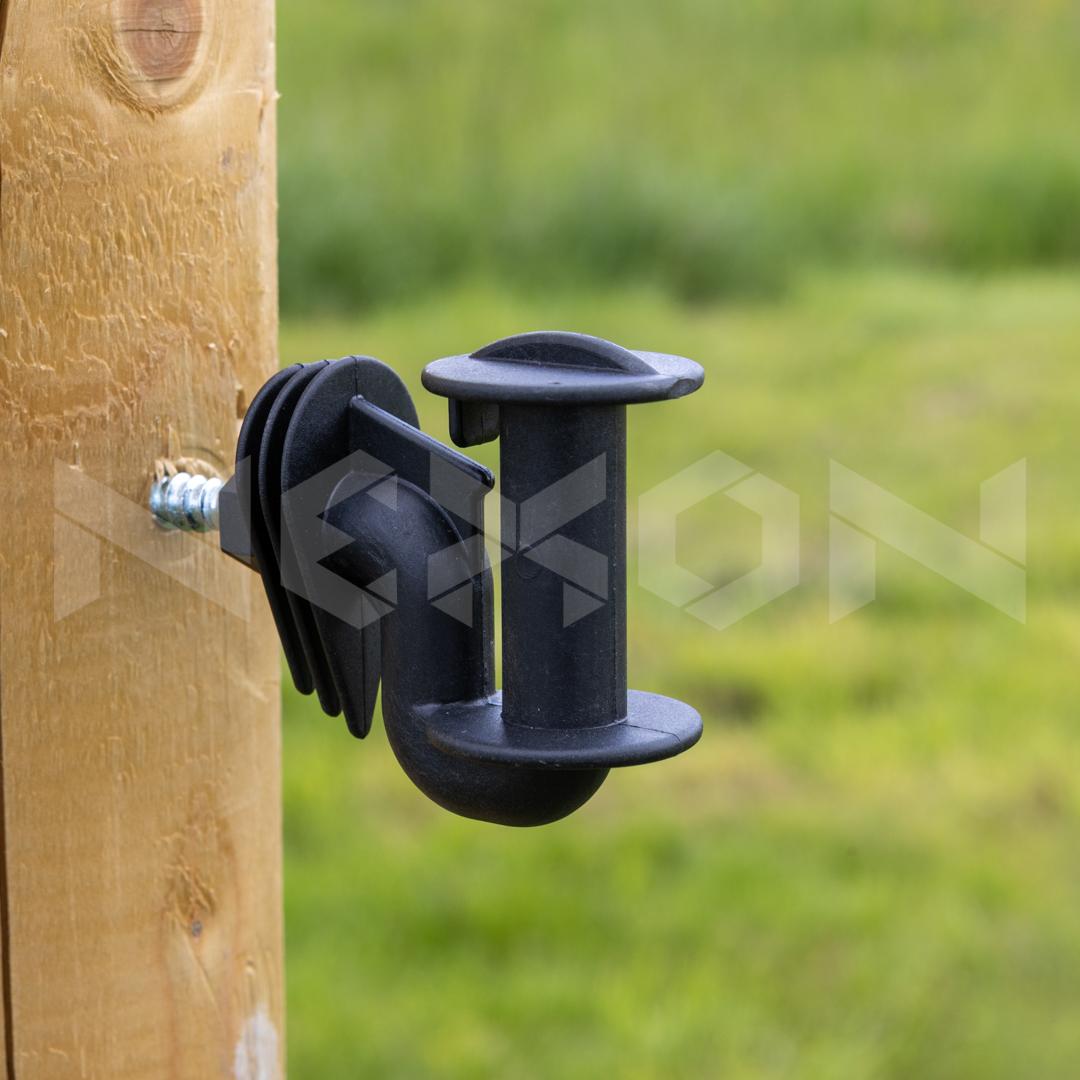 Izolator de colț pentru bandă gard electric