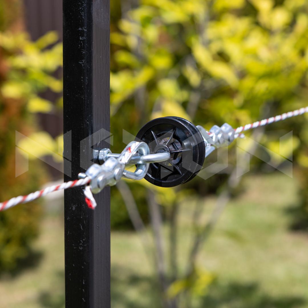 Izolator dublu cu surub metric pentru poarta gard electric NEXON