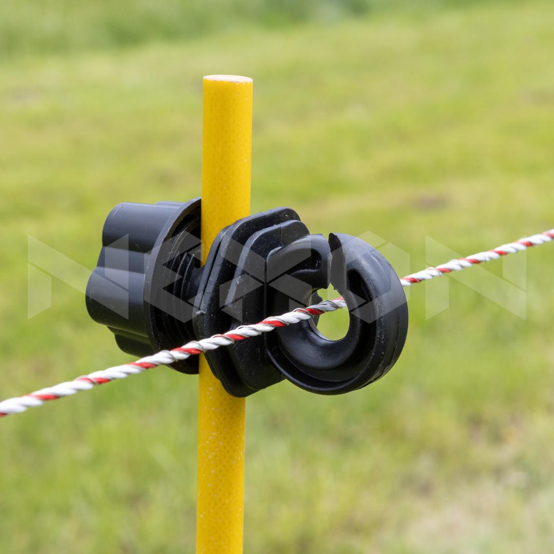Izolator gard electric pentru stalpi metalici NEXON