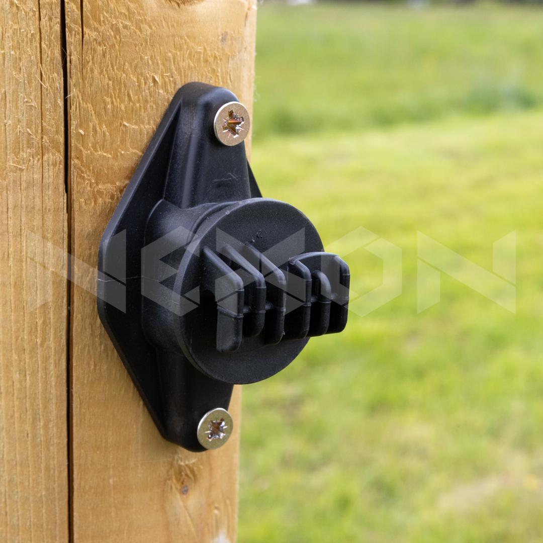 Izolator plat tip diamant pentru gard electric NEXON