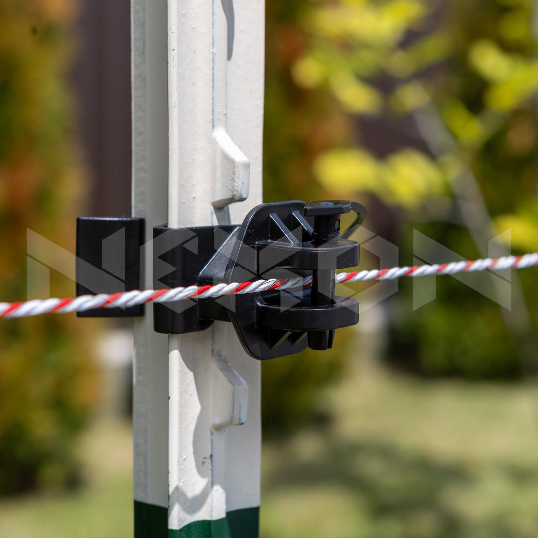 Izolator pentru sarma gard electric T-post NEXON modular negru